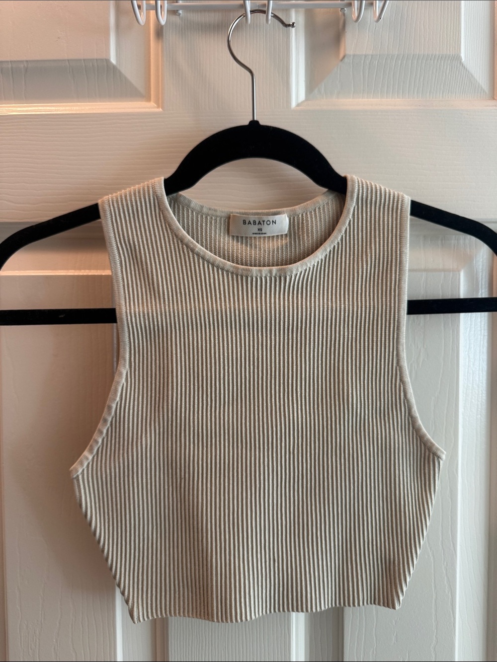 Babaton Cream Ribbed Sleeveless Crop Tank